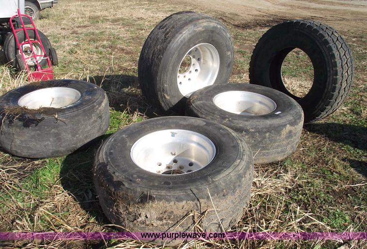 image for item 5998 (4) Super singles