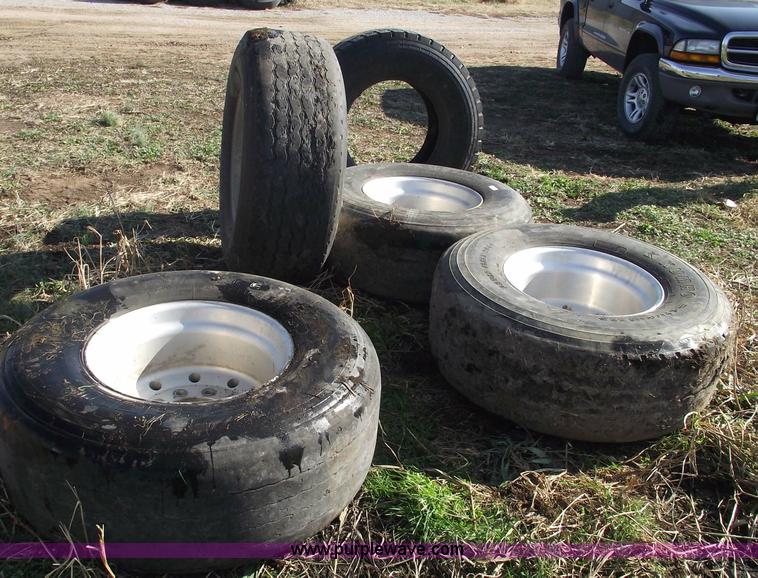 image for item 5998 (4) Super singles