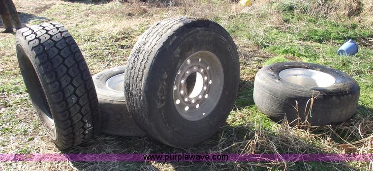 image for item 5998 (4) Super singles