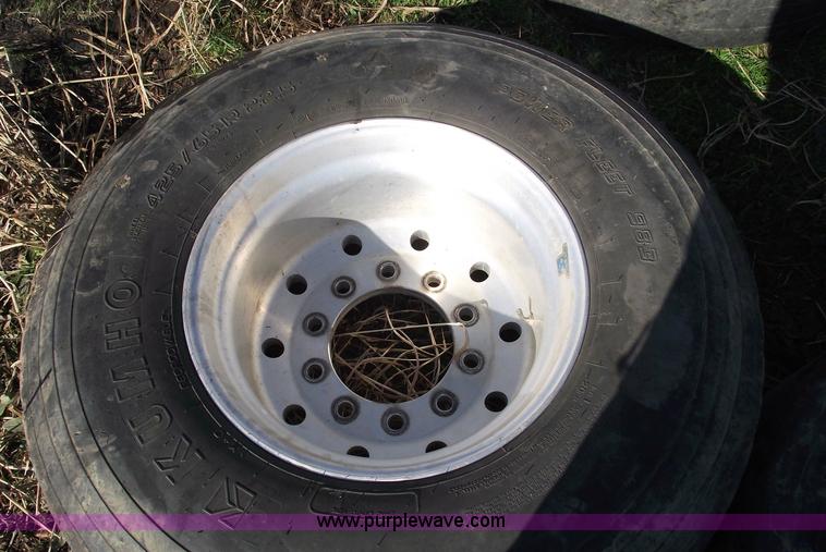 image for item 5998 (4) Super singles