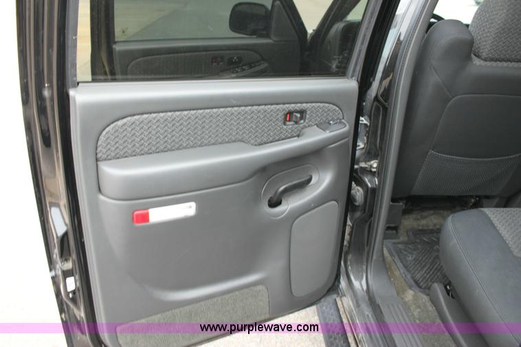 image for item 6532 2003 Chevrolet Avalanche K1500
