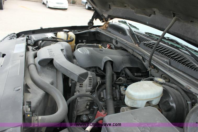 image for item 6532 2003 Chevrolet Avalanche K1500