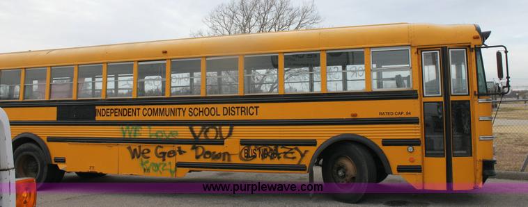 image for item 6534 1986 Thomas Built 3885 school bus