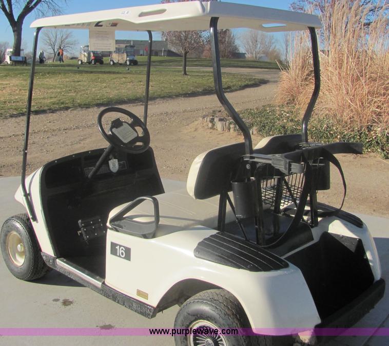 image for item 6759 2002 EZ-GO electric golf cart