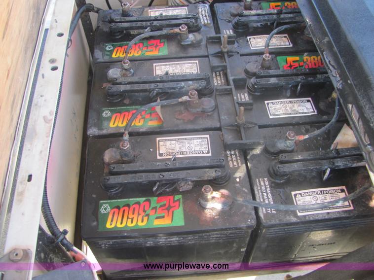 image for item 6759 2002 EZ-GO electric golf cart