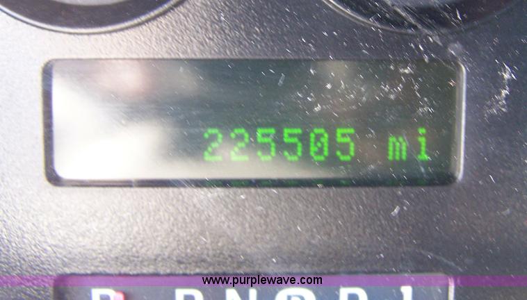 image for item 7000 2006 Ford Taurus SE