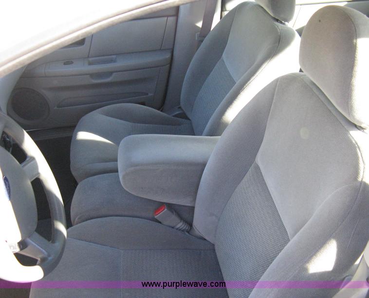 image for item 8085 2007 Ford Taurus SE