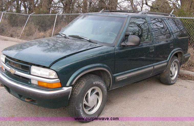 image for item 8091 1998 Chevrolet Blazer