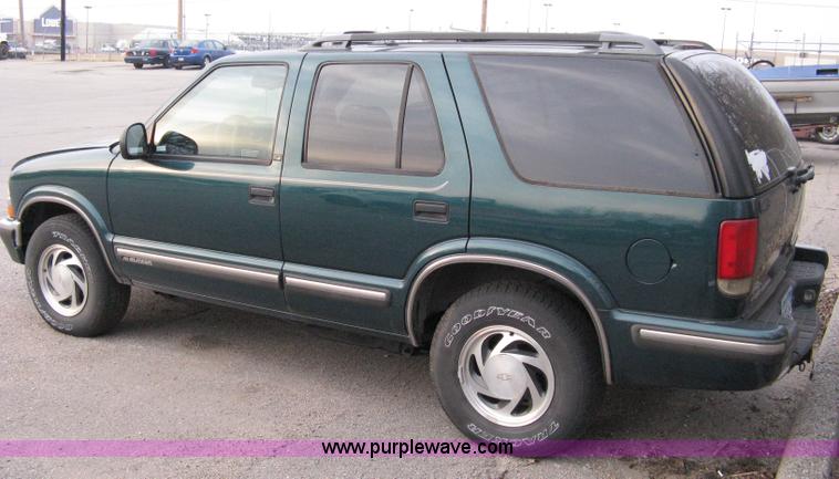 image for item 8091 1998 Chevrolet Blazer