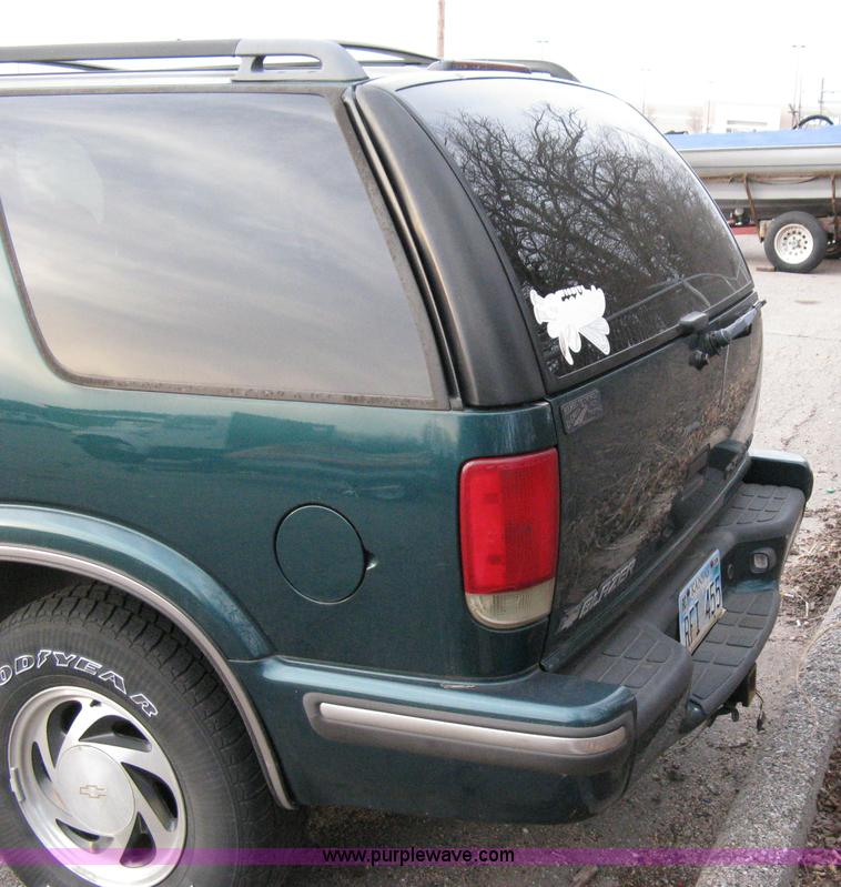 image for item 8091 1998 Chevrolet Blazer