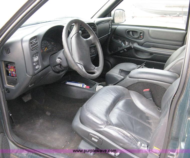 image for item 8091 1998 Chevrolet Blazer