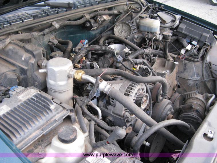 image for item 8091 1998 Chevrolet Blazer