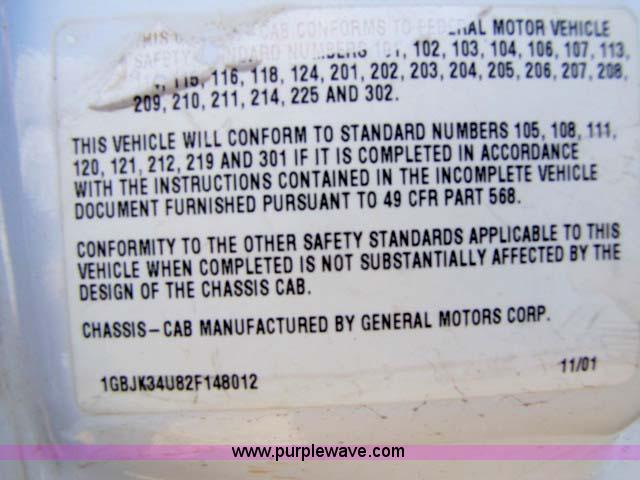 image for item 8251 2002 Chevrolet Silverado K3500 cab and chassis