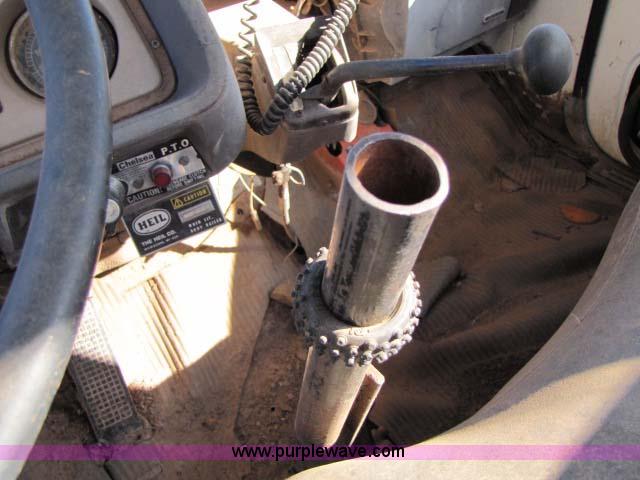 image for item 8256 1979 Ford 8000 water truck