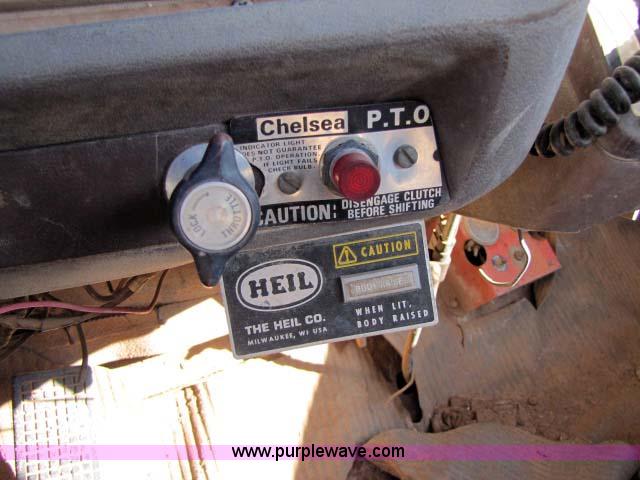 image for item 8256 1979 Ford 8000 water truck