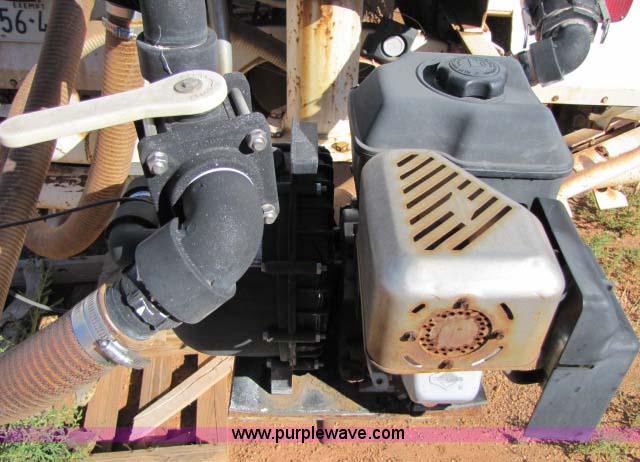 image for item 8256 1979 Ford 8000 water truck