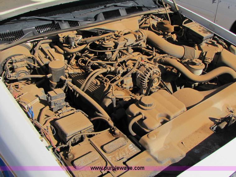 image for item 8307 1999 Ford Crown Victoria Police Interceptor