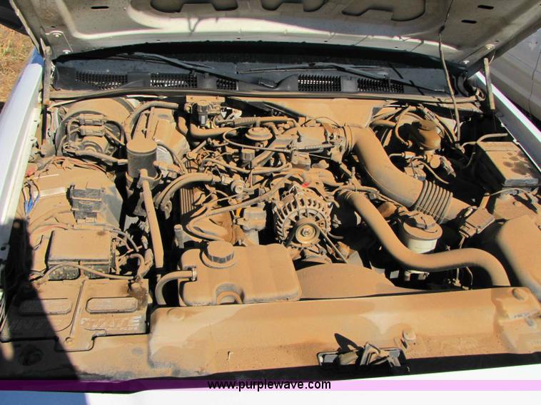 image for item 8307 1999 Ford Crown Victoria Police Interceptor