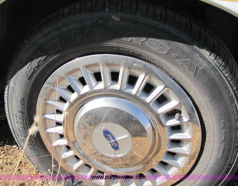 image for item 8307 1999 Ford Crown Victoria Police Interceptor