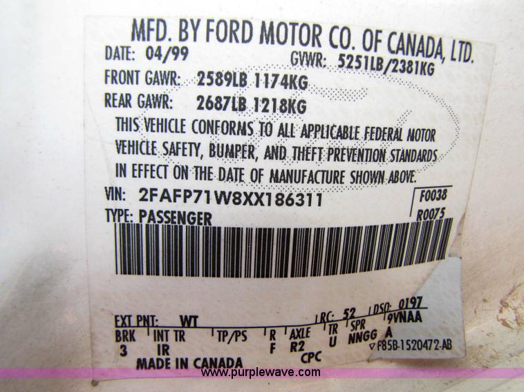 image for item 8307 1999 Ford Crown Victoria Police Interceptor