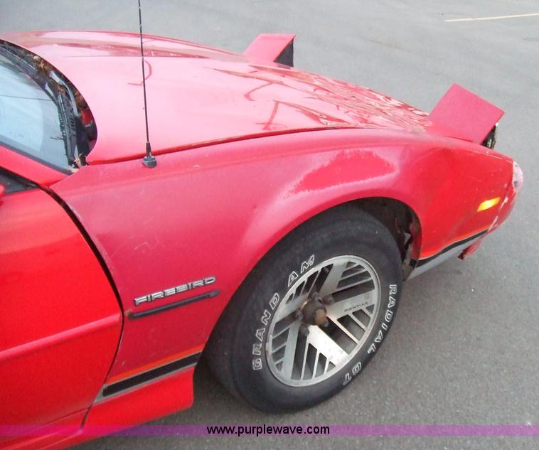image for item 2356 1992 Pontiac Firebird
