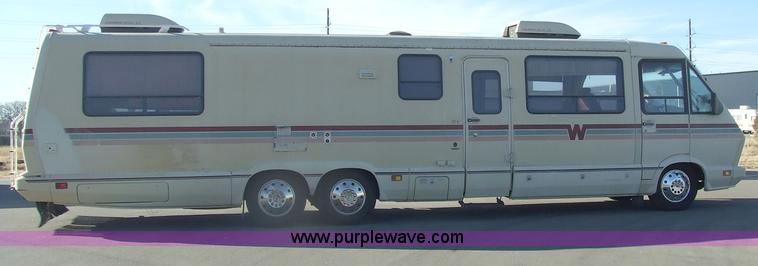image for item 2360 1987 Chevrolet Elandan 33' Winnebago
