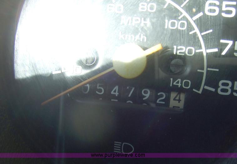 image for item 2360 1987 Chevrolet Elandan 33' Winnebago