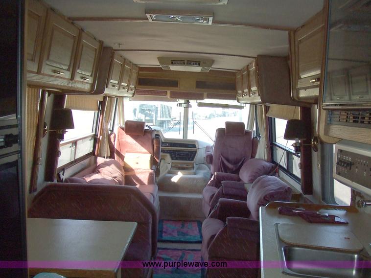 image for item 2360 1987 Chevrolet Elandan 33' Winnebago