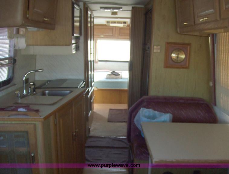 image for item 2360 1987 Chevrolet Elandan 33' Winnebago