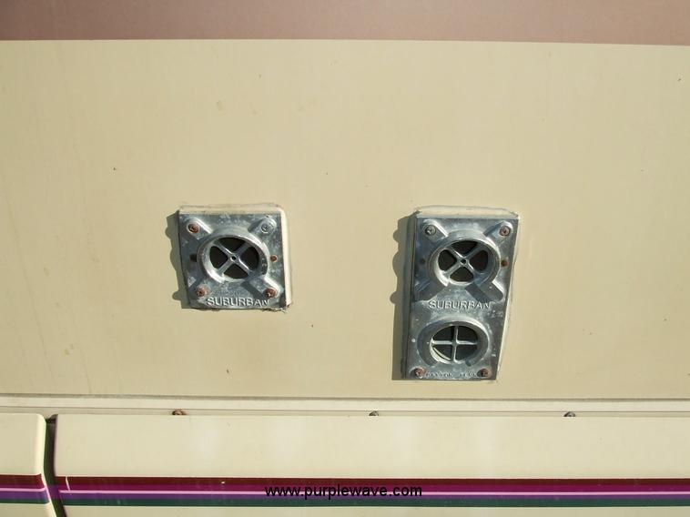 image for item 2360 1987 Chevrolet Elandan 33' Winnebago