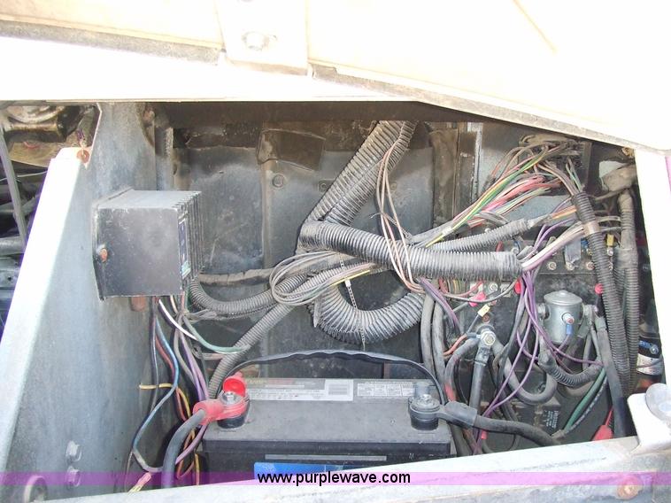 image for item 2360 1987 Chevrolet Elandan 33' Winnebago