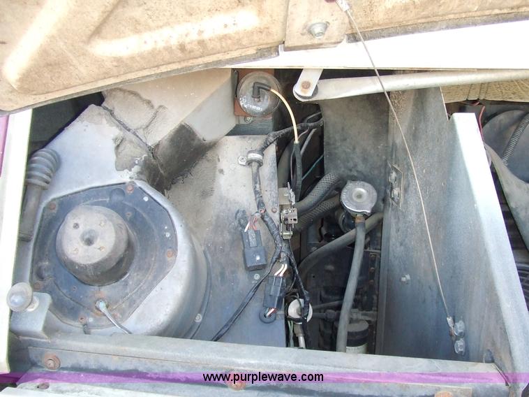 image for item 2360 1987 Chevrolet Elandan 33' Winnebago