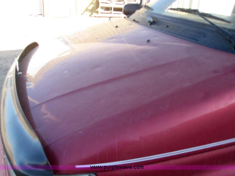 image for item 3149 1994 Dodge Grand Caravan SE