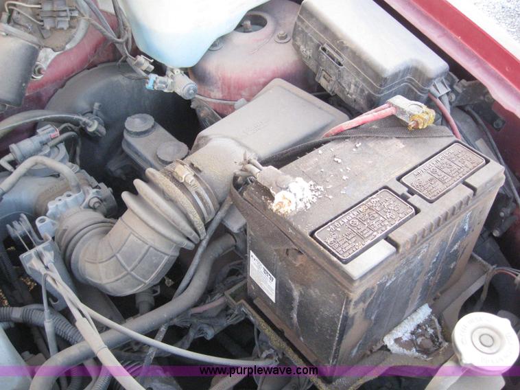 image for item 3149 1994 Dodge Grand Caravan SE