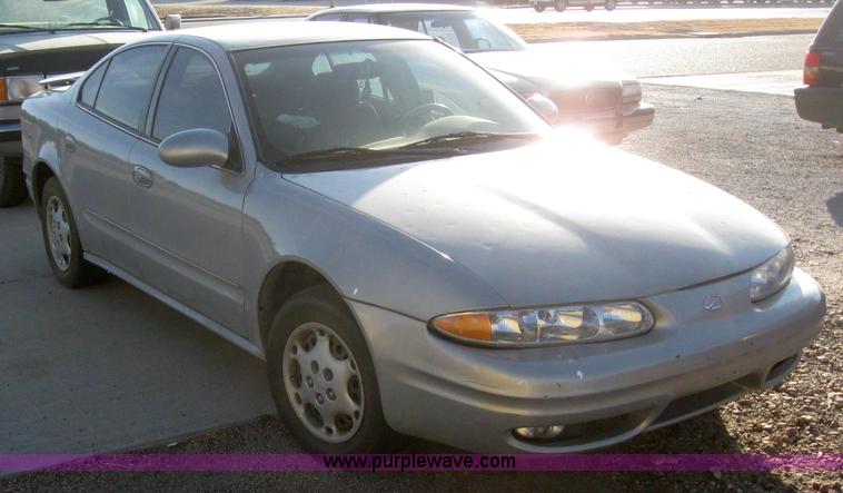 image for item 3150 2000 Oldsmobile Alero GL