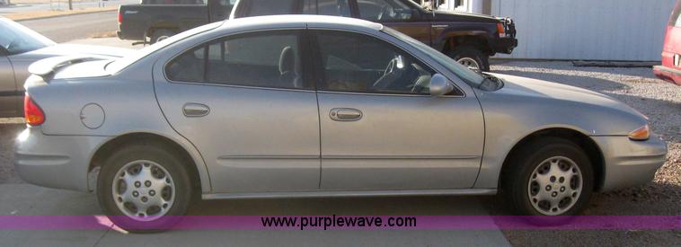image for item 3150 2000 Oldsmobile Alero GL