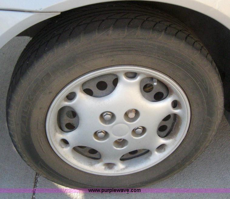 image for item 3150 2000 Oldsmobile Alero GL