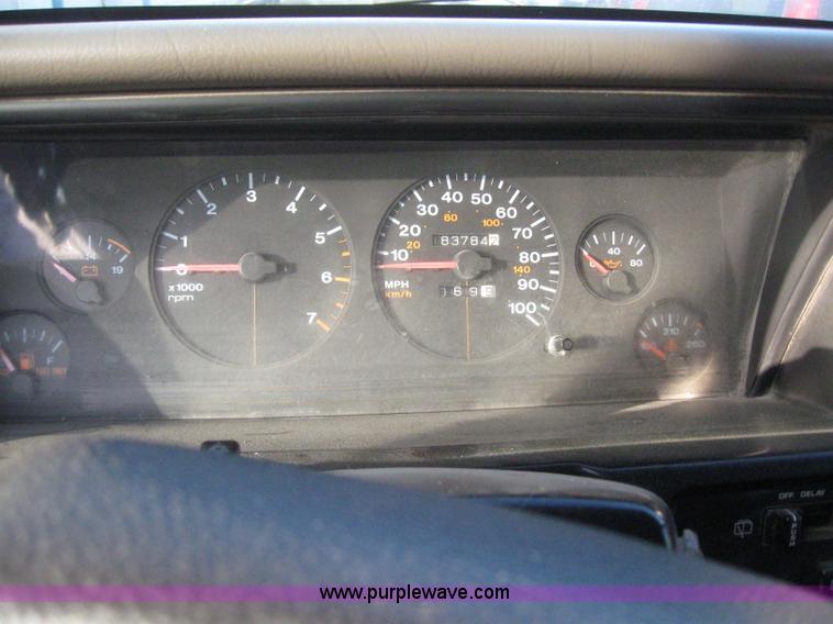 image for item 3151 1994 Jeep Grand Cherokee Laredo