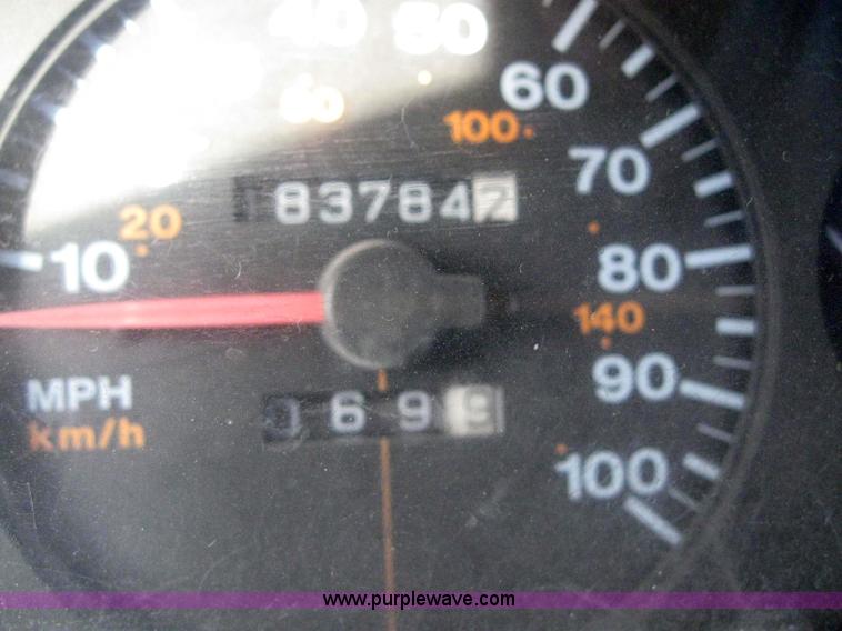 image for item 3151 1994 Jeep Grand Cherokee Laredo