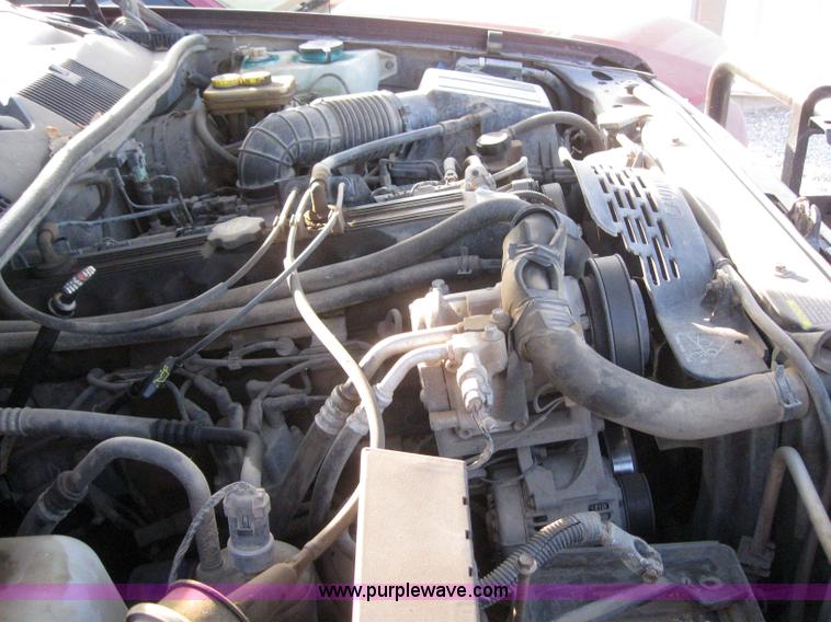 image for item 3151 1994 Jeep Grand Cherokee Laredo