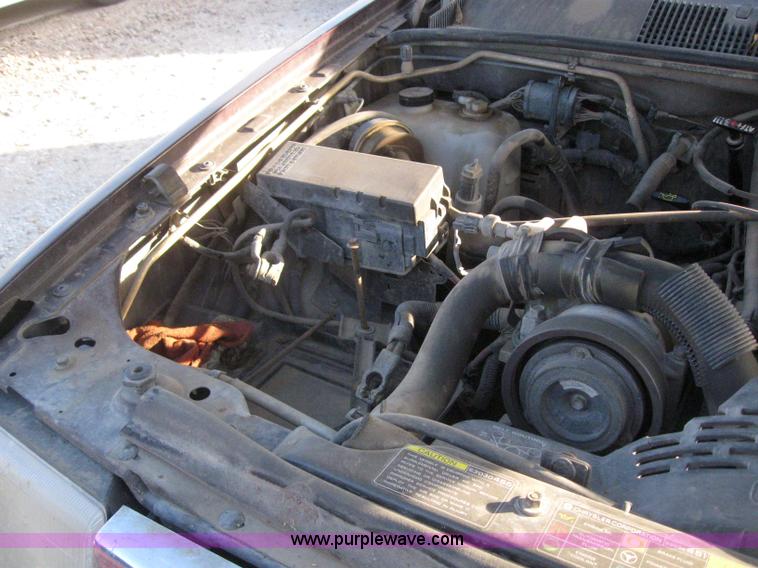 image for item 3151 1994 Jeep Grand Cherokee Laredo