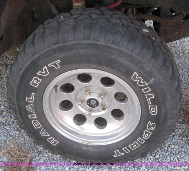 image for item 3151 1994 Jeep Grand Cherokee Laredo