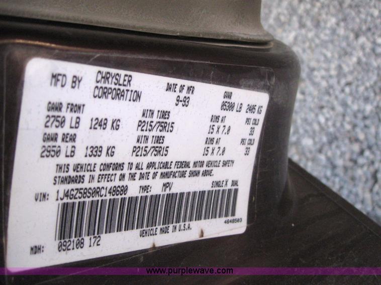 image for item 3151 1994 Jeep Grand Cherokee Laredo