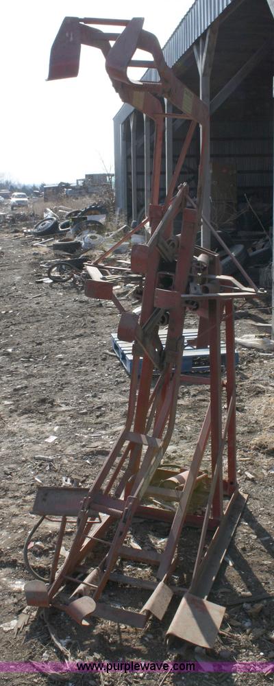 image for item 4967 Coats S-60 tire spreading machine