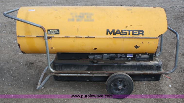 image for item 4968 Master B600D heater