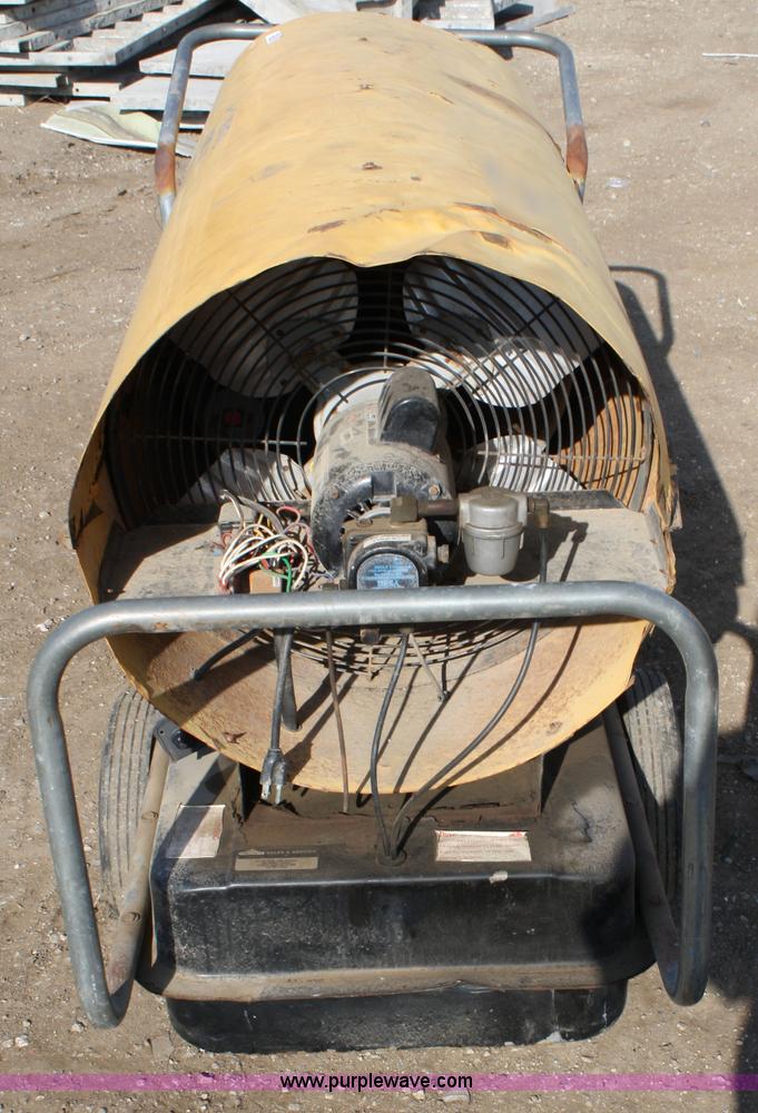 image for item 4968 Master B600D heater