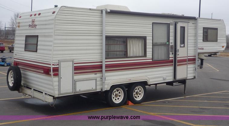 image for item 5609 1986 Fleetwood Prowler camper