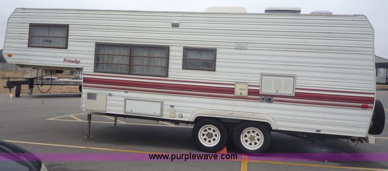 image for item 5609 1986 Fleetwood Prowler camper