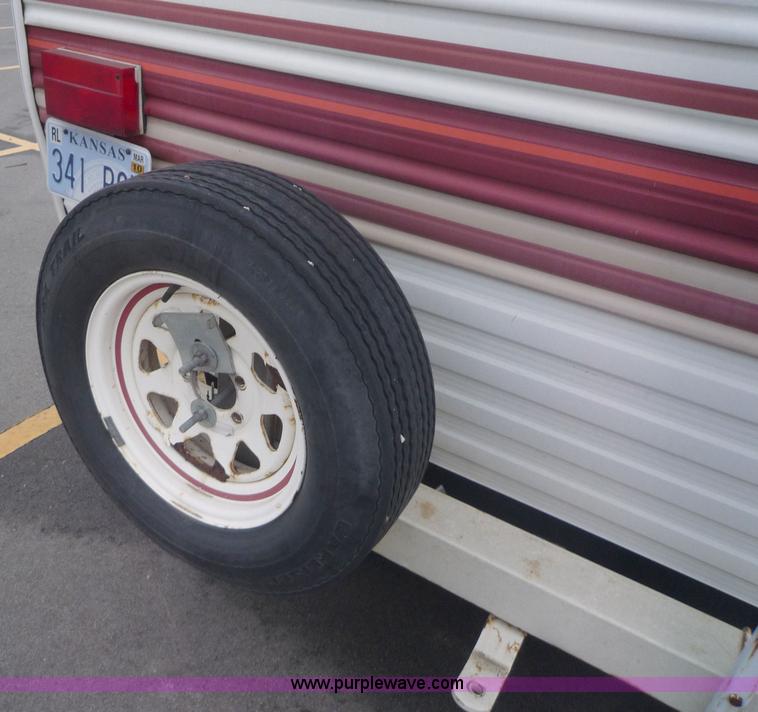 image for item 5609 1986 Fleetwood Prowler camper