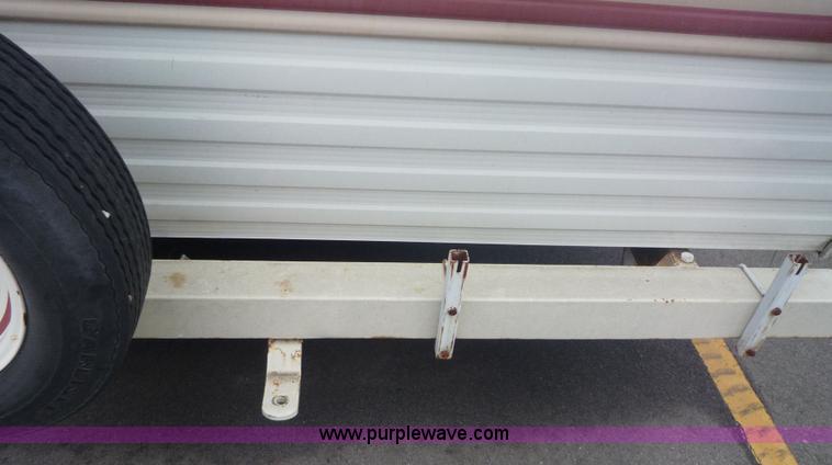 image for item 5609 1986 Fleetwood Prowler camper